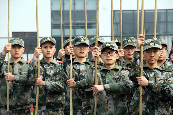 分数太低只能选择民办大学保住本科学历重点考虑这4所大学,分数较低的民办本科大学