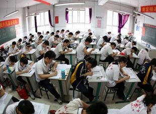 2022浙江高考选考落幕全省57.67万考生参加同期增加了3万多人,浙江2022高考选考人数