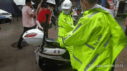 「护航高考」高考遇大雨没关系我们全力撑你,高考及时雨