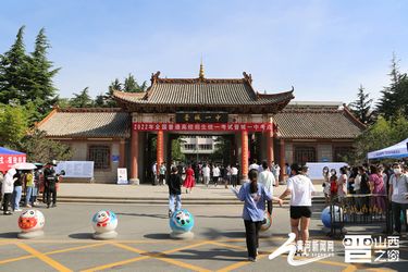 「高考现场」2022年高考今日开考图,2021全国高考开考图片