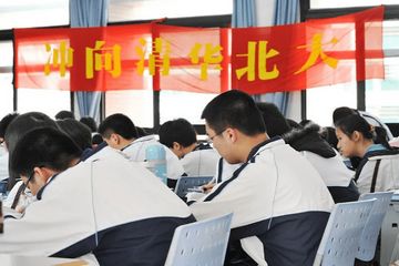 学霸高考两科满分总分700自曝高分秘籍网友告辞,高考700分的学霸